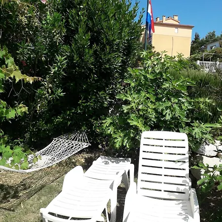 Gesamte In Bis 8 P,mit Pool,2 Balkonen,garten,grill *